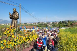 Pastene-Pietrelcina, torna il pellegrinaggio del 1° Maggio: edizione speciale nel segno della pace