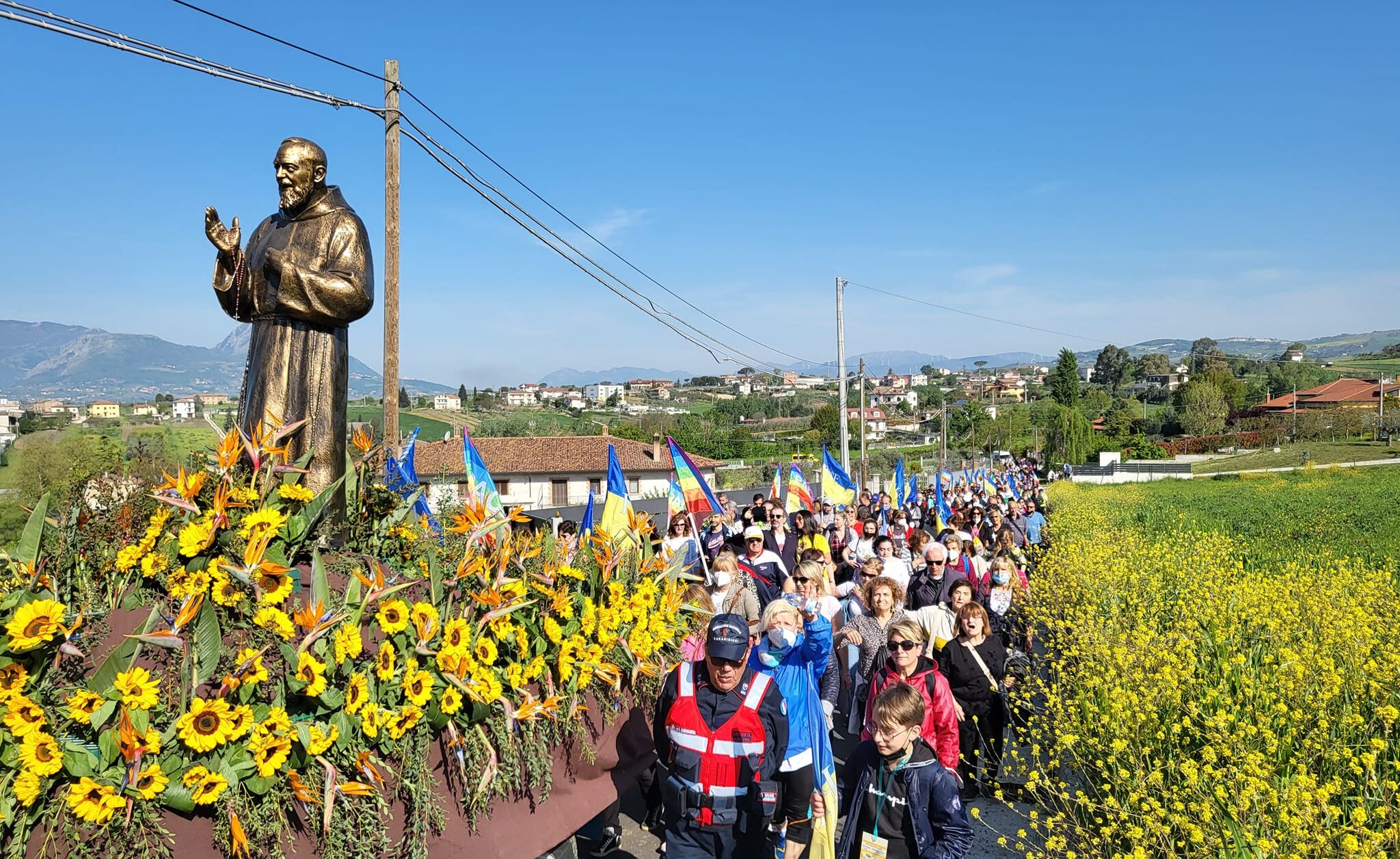 Pastene-Pietrelcina, torna il pellegrinaggio del 1° Maggio: edizione speciale nel segno della pace