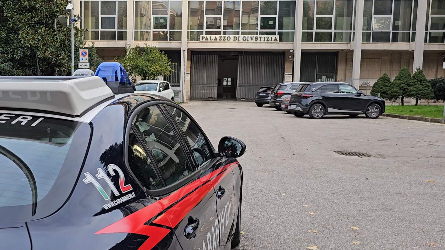 Avellino, otto misure cautelari per associazione per delinquere finalizzata a reati contro la fede pubblica e il patrimonio
