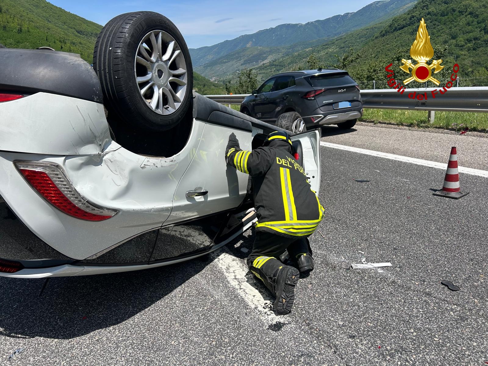 Tamponamento sull’A16 a Mugnano del Cardinale: coinvolte tre auto, due feriti in ospedale