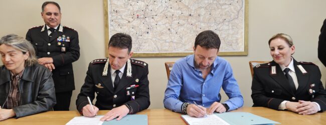 Avellino – Carabinieri e ASC A04 sottoscrivono protocollo d’intesa per il Centro “PIT-STOP” dedicato agli uomini autori di violenza