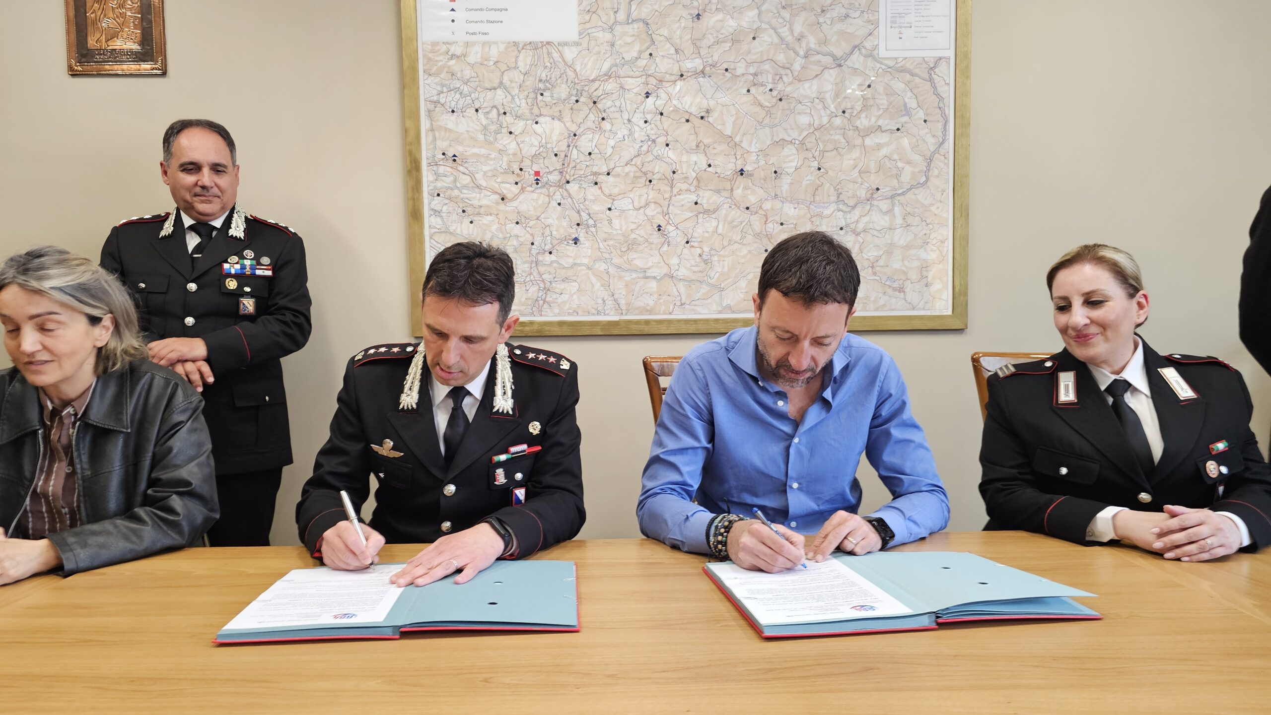 Avellino – Carabinieri e ASC A04 sottoscrivono protocollo d’intesa per il Centro “PIT-STOP” dedicato agli uomini autori di violenza