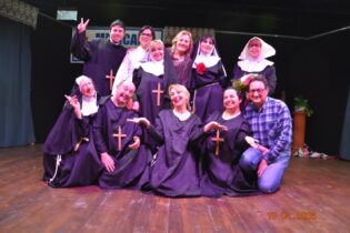 Festival “Teatro Amatoriale – Città di Benevento”: domenica penultimo appuntamento con “La Vecchiaia è più tranquilla se la passi a Villa Arzilla”