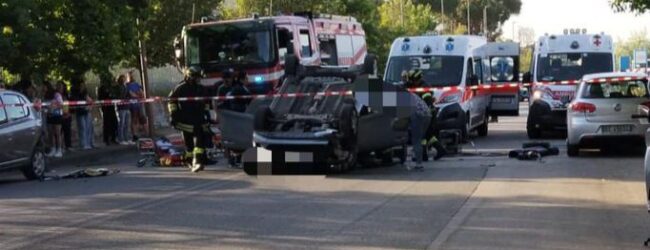 Paura a Pacevecchia: auto si ribalta e centra una vettura in sosta. Due coniugi feriti
