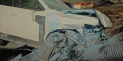 Benevento, auto finisce contro il cantiere della stazione al Rione Ferrovia: conducente ferito lieve