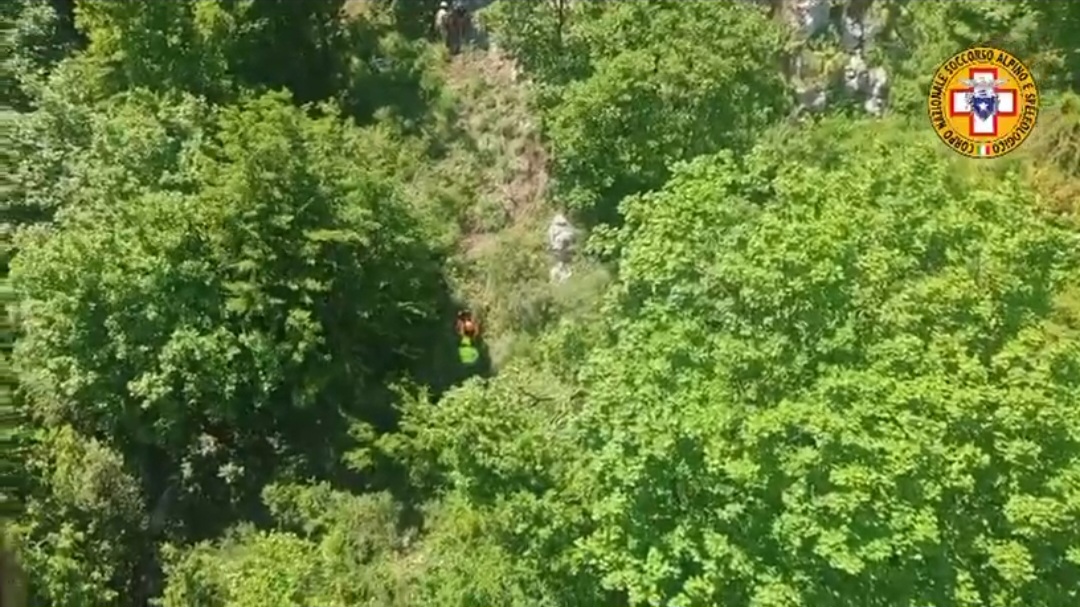 Summonte (AV): climber precipita in falesia, recuperata in elicottero dal Soccorso Alpino