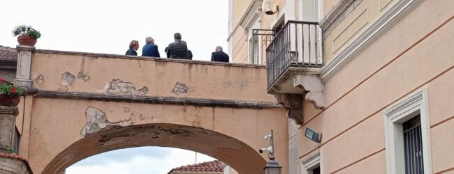 Mastella riunisce i suoi e sposta la Moretti: da Urbanistica a Cultura