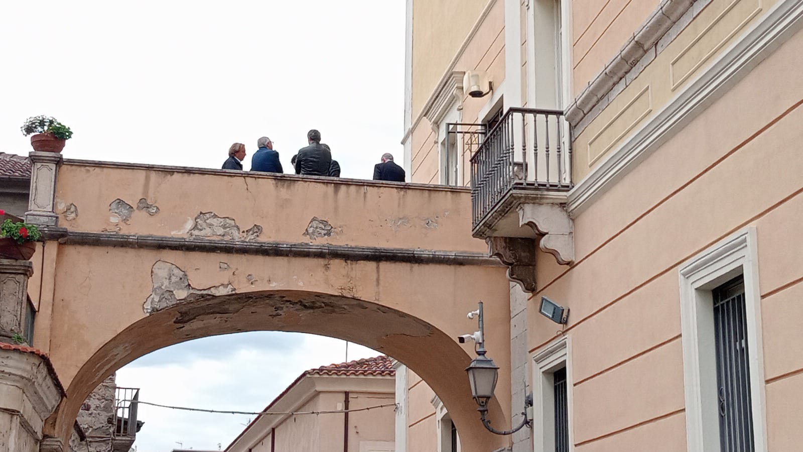 Mastella riunisce i suoi e sposta la Moretti: da Urbanistica a Cultura