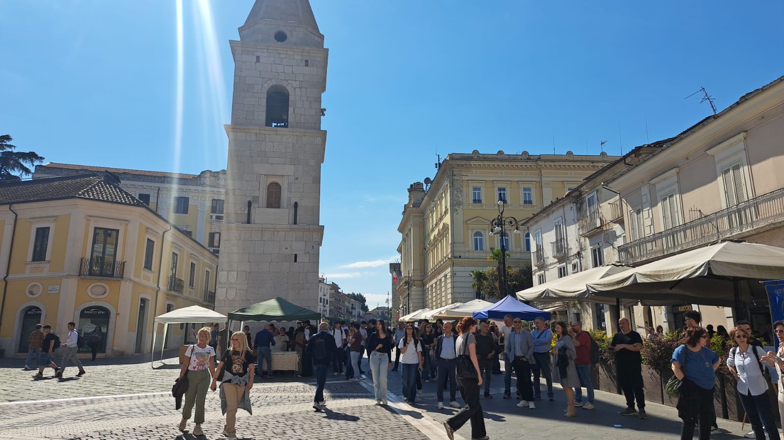 Benevento, il centro storico invaso dagli studenti: torna la Giornata dell’Arte e della Creatività