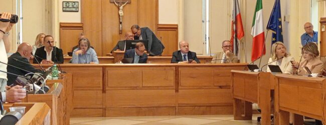 Via libera del Consiglio comunale al regolamento per la definizione agevolata delle entrate comunali