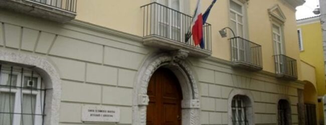 Campania, fragilità digitale e forte divario tra città e aree interne: i dati del report della Camera di Commercio Irpinia Sannio