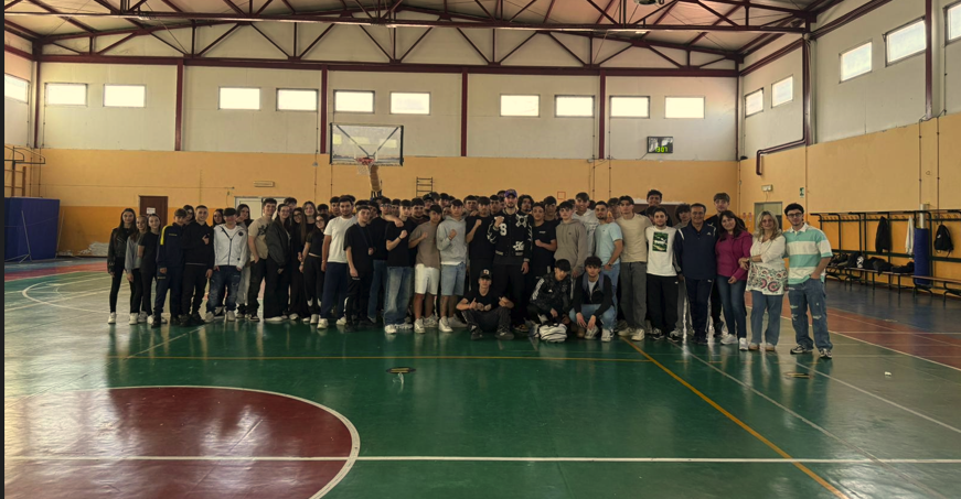 Il campione di kickboxing Andrea Festa ospite al liceo Rummo di Benevento