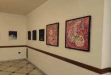 Grande partecipazione per l’inaugurazione di “ArtePiana – Tra Visione e Materia. Costellazioni della ricerca artistica contemporanea” a cura di Francesco Creta