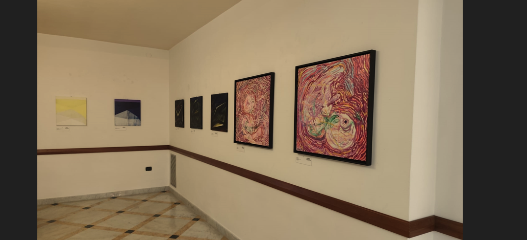 Grande partecipazione per l’inaugurazione di “ArtePiana – Tra Visione e Materia. Costellazioni della ricerca artistica contemporanea” a cura di Francesco Creta