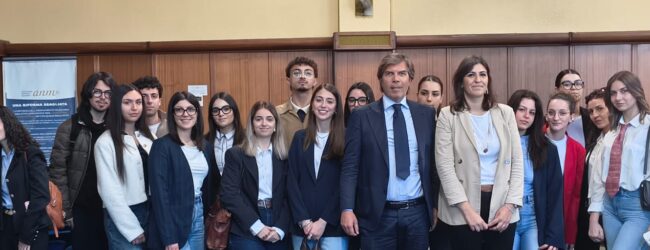Giurisprudenza UNISANNIO e Camera Penale: studentesse e studenti in aula per seguire un processo in Corte d’Assise