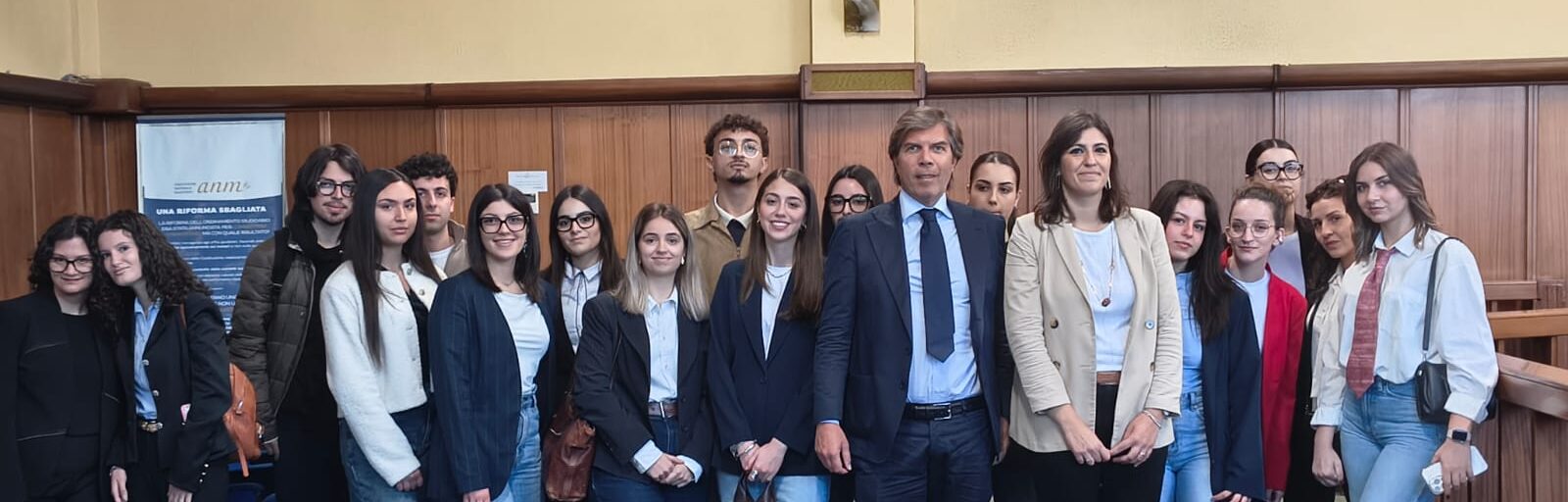 Giurisprudenza UNISANNIO e Camera Penale: studentesse e studenti in aula per seguire un processo in Corte d’Assise