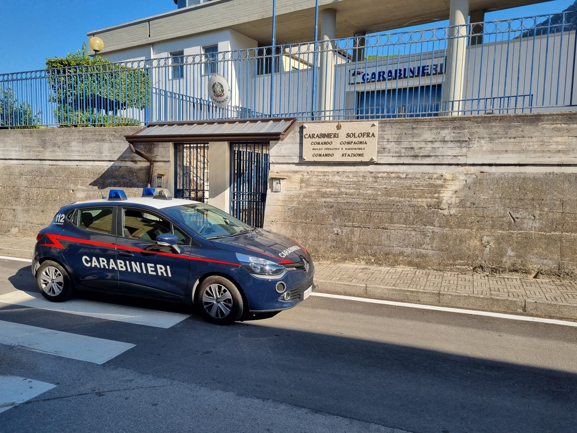 Serino, viola il divieto di avvicinamento ai genitori: i Carabinieri arrestano un 22enne