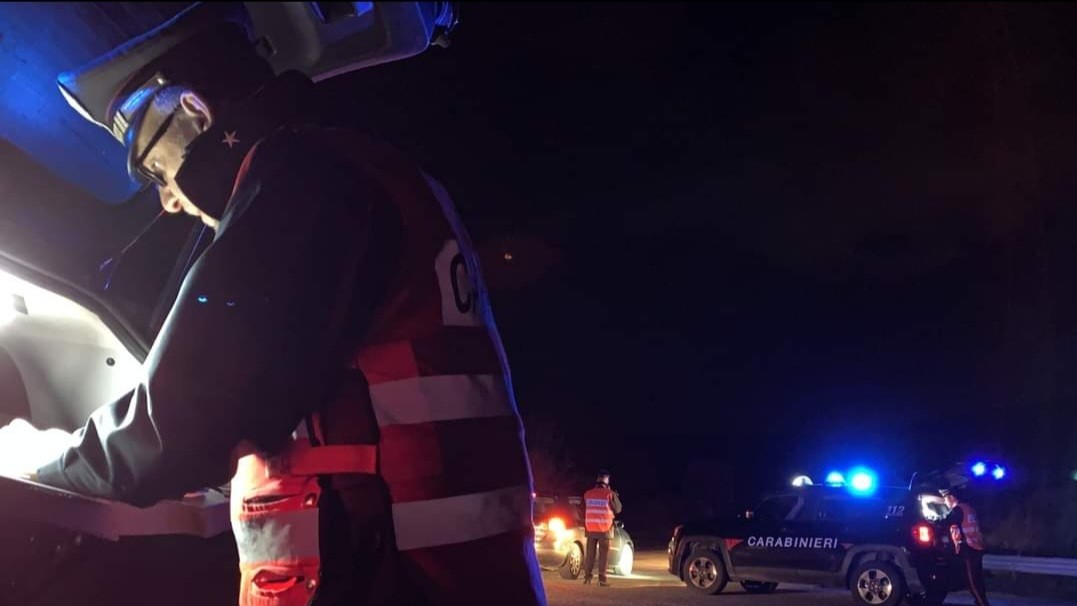 Alta Irpinia, controlli a tappeto dei Carabinieri: denunce, droga e fogli di via nel weekend