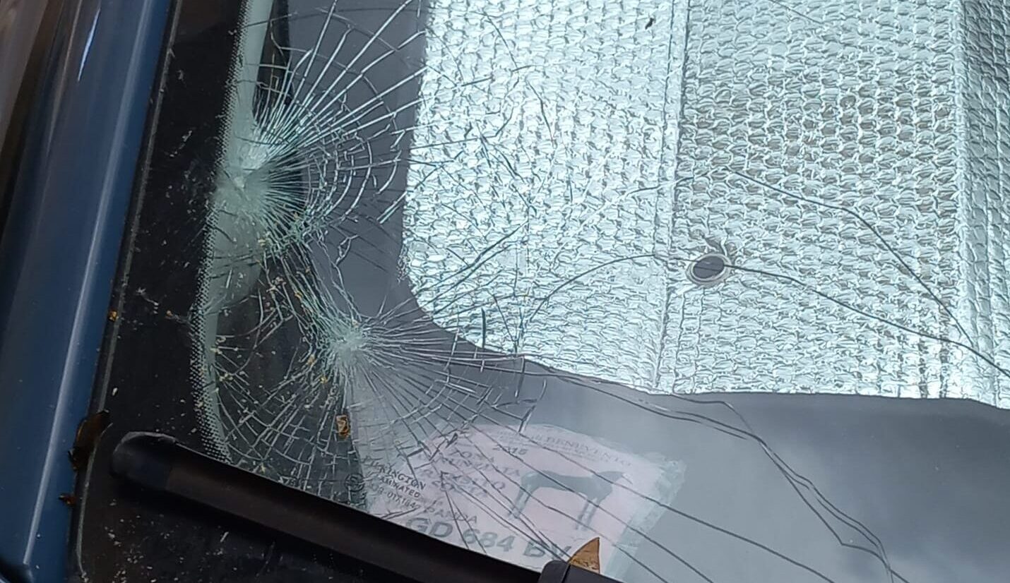 Parabrezza distrutto per la seconda volta a Benevento, De Iapinis: “Un gesto inquietante”