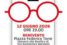 Una visita oculistica in piazza per leggere con lenti diverse i fenomeni corruttivi, ecco il Flash mob di Libera Benevento