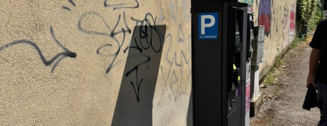 Avviate questa mattina le operazioni di installazione dei nuovi parcometri a Benevento