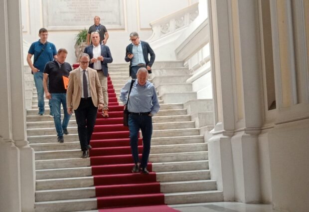 Vicenda Sirti, in Prefettura è fumata nerissima. L’azienda preferisce il silenzio