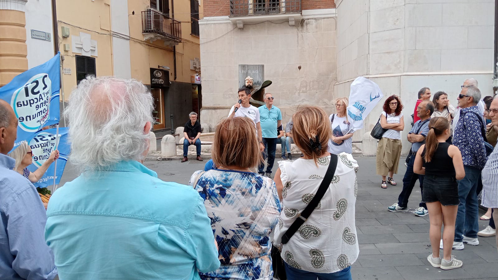Sannio Acque, avanti tutta. ABC in piazza per ribadire le ragioni del no