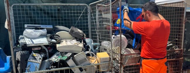 Benevento, oltre 13.500 kg di Raee raccolti nelle prime sei tappe della campagna Asia