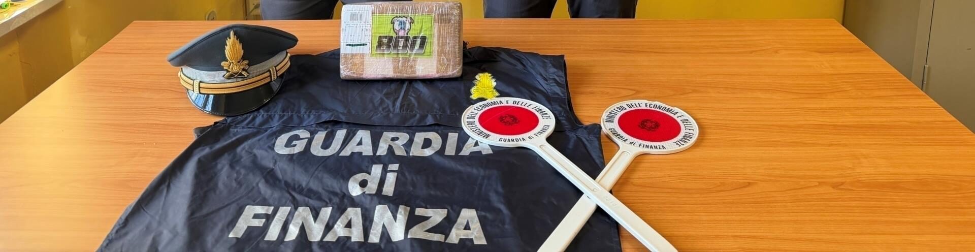 GdF Avellino: sequestrato un chilogrammo di cocaina, uomo arrestato