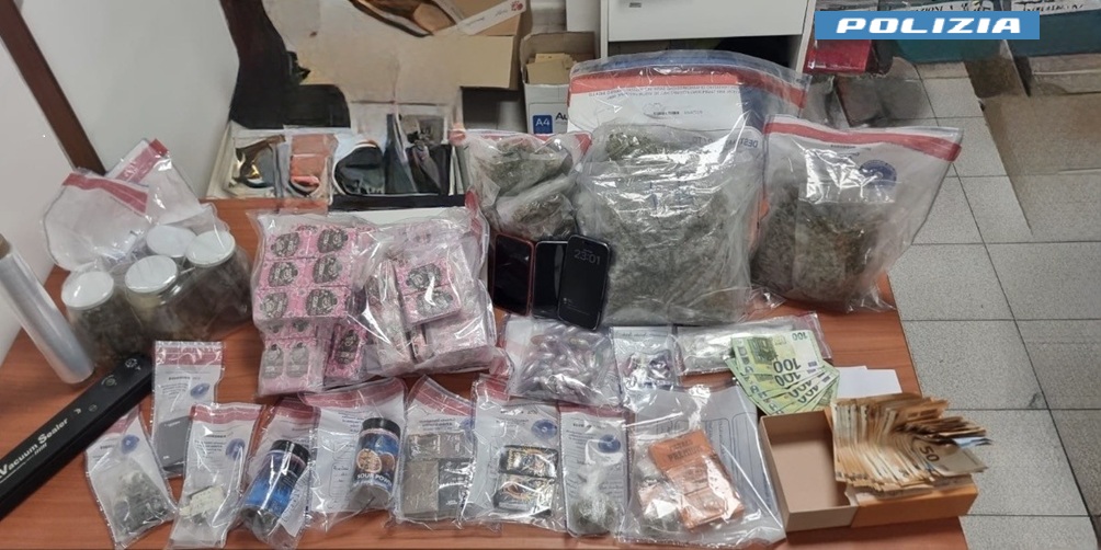 Operazione antidroga della Polizia di Stato: arrestato un uomo, sequestrati oltre 11 Kg di sostanze stupefacenti
