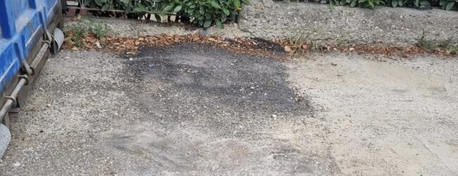 Strade asfaltate a metà, la denuncia del PD con Razzano e De Longis