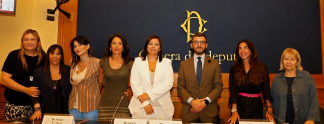 Violenza sulle donne: alla Camera dei Deputati presentato il progetto “Trame di rinascita”.