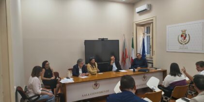Mensa, riunione al Comune: “Dialogo sereno con i dirigenti scolastici, aperture sul pasto da casa”