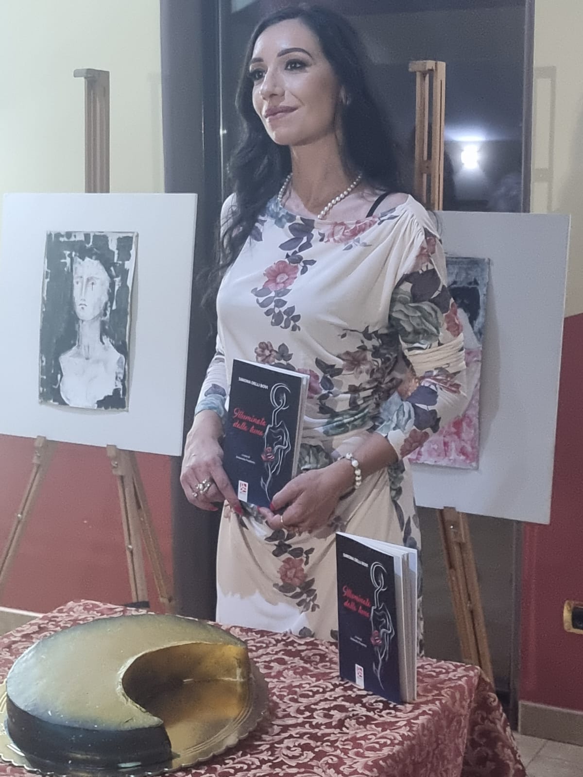 Montella| Presentato il libro di poesia “Illuminata dalla luna”, opera prima di Simona Delli Bovi